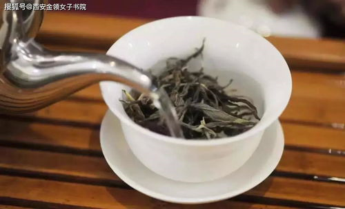   用紫砂壶冲泡出来的白茶，口感会更好吗？
